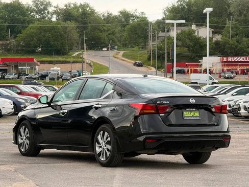 Used 2020 Nissan Altima 2.5 S w/ Driver Assist Package FWD image 2
