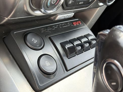 Used 2014 Ford F150 Raptor w/ Equipment Group 801A Luxury AWD/4WD image 40