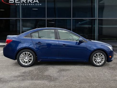 Used 2013 Chevrolet Cruze Eco FWD image 3
