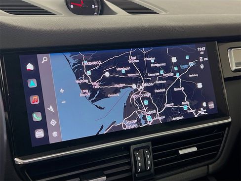 Certified 2023 Porsche Cayenne image 16