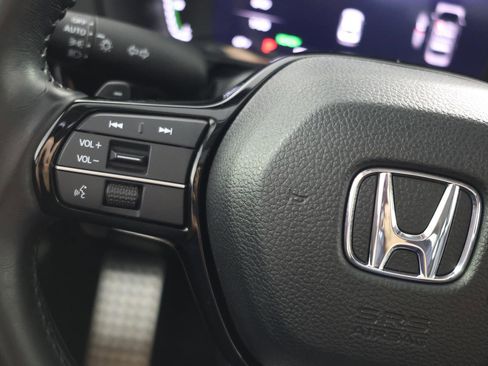 Used 2023 Honda Accord Touring image 21