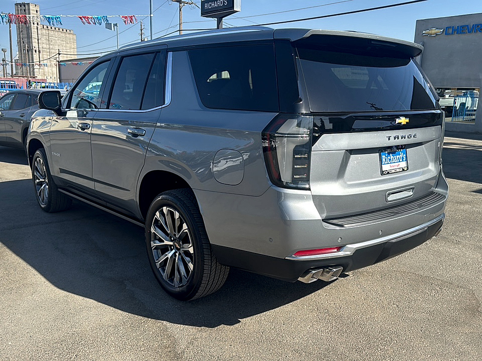New 2026 Chevrolet Tahoe High Country AWD/4WD image 3
