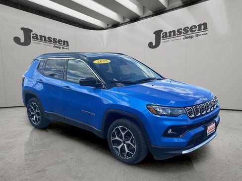Used 2025 Jeep Compass Limited AWD/4WD image 6
