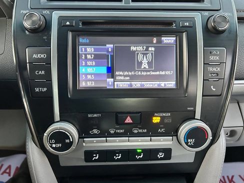 Used 2014 Toyota Camry LE image 20