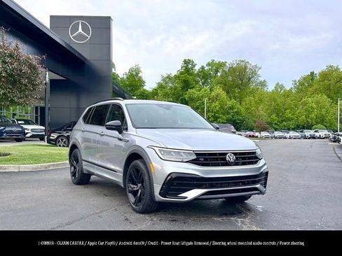 Used 2023 Volkswagen Tiguan SE R-Line FWD image 1