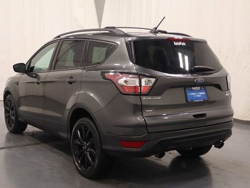 Used 2018 Ford Escape SE w/ SE Sport Appearance Package FWD image 6