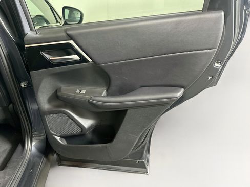 Used 2024 Mitsubishi Outlander SE FWD image 33
