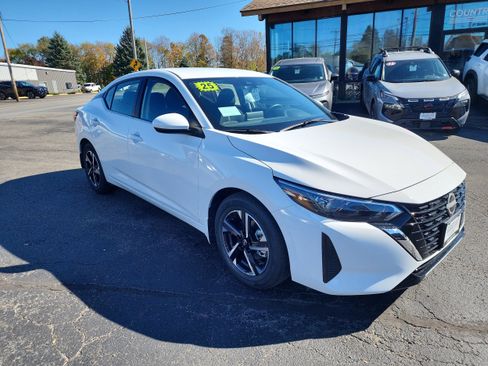 New 2025 Nissan Sentra SV image 1