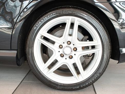 Used 2013 Mercedes-Benz E 550 4MATIC Sedan image 7