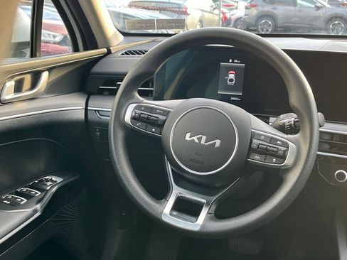 Used 2025 Kia K5 LXS image 28