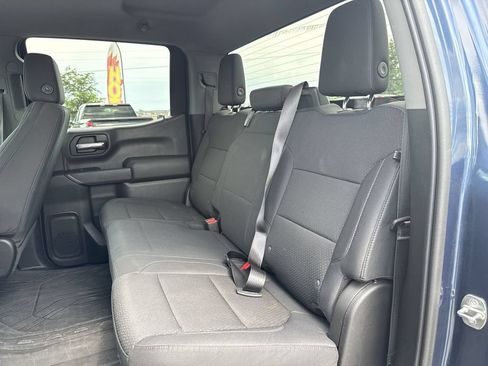 Used 2019 Chevrolet Silverado 1500 Custom Trail Boss w/ Custom Convenience Package AWD/4WD image 11