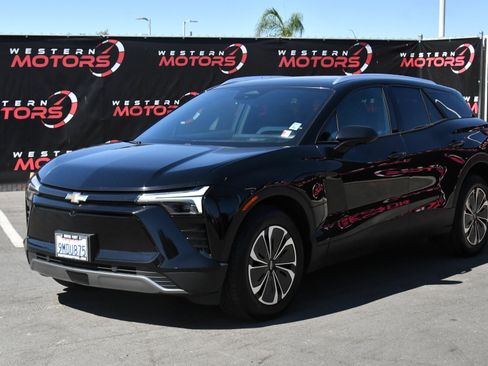 Used 2024 Chevrolet Blazer EV LT AWD/4WD image 3