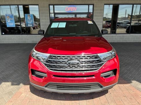 Used 2020 Ford Explorer XLT AWD/4WD image 30