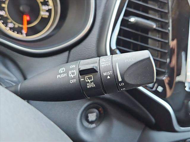 Used 2019 Jeep Cherokee Limited w/ Luxury Group AWD/4WD image 26