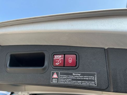 Used 2011 Mercedes-Benz GL 320 BlueTEC 4MATIC image 18