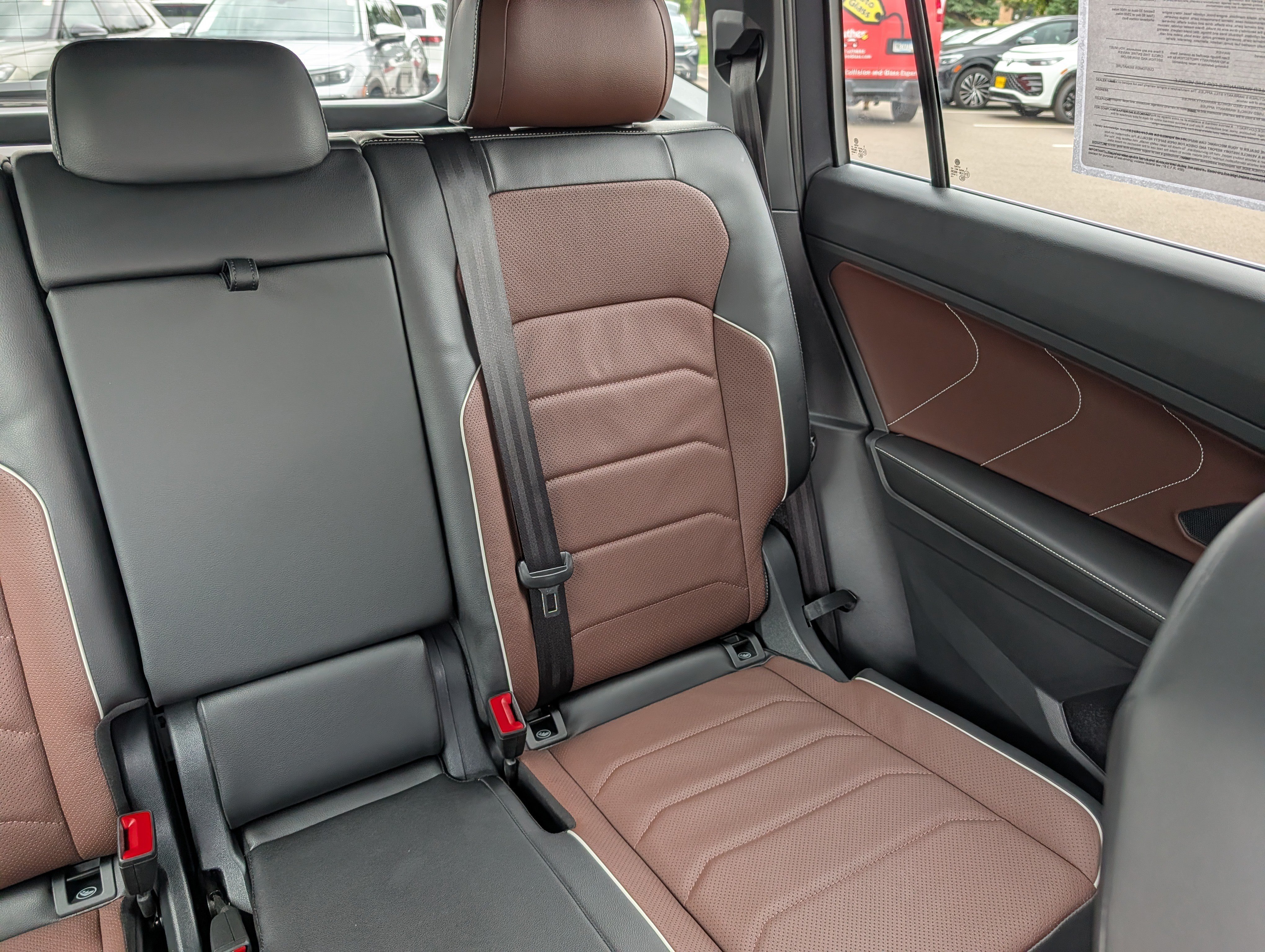 Certified 2024 Volkswagen Tiguan SEL R-Line w/ MDO Package, Two-Row AWD/4WD image 14
