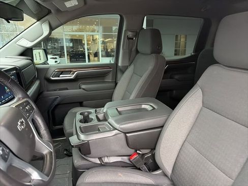 Certified 2022 Chevrolet Silverado 1500 RST image 6