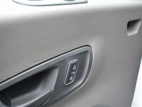 Used 2023 Ford Transit 350 XLT image 8