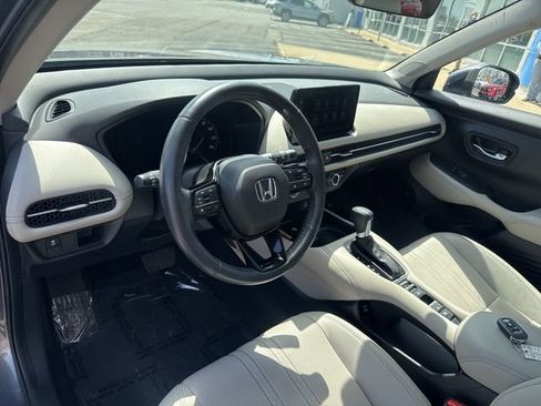 Used 2024 Honda HR-V EX-L image 13