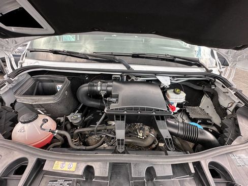 Used 2019 Mercedes-Benz Sprinter 4x4 170 image 25