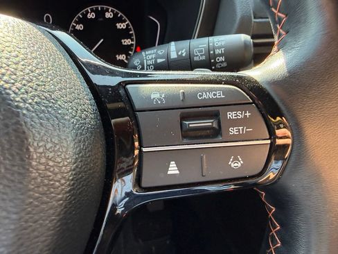 Used 2023 Honda Pilot TrailSport image 14