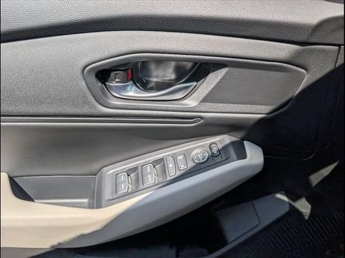 Used 2025 Honda Accord SE image 16