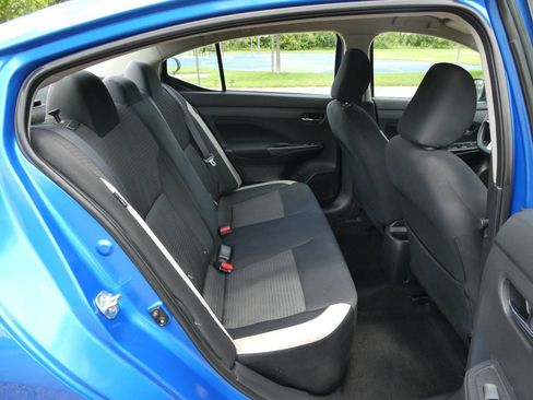 Used 2021 Nissan Versa SV FWD image 26