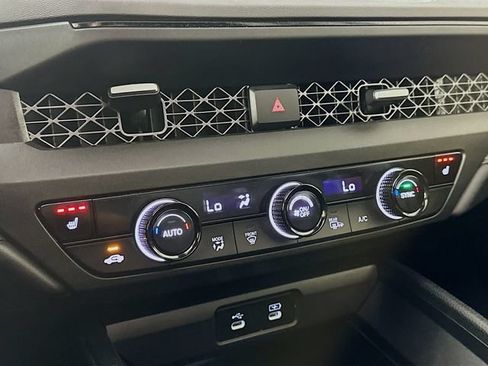 Used 2023 Honda Accord EX image 25