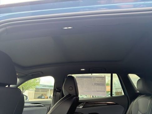 New 2026 Volkswagen Tiguan SE R-Line AWD/4WD image 33