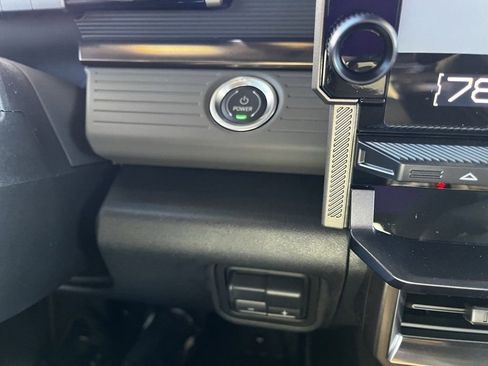 New 2025 GMC Hummer EV 3X image 17