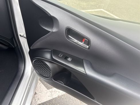 Used 2016 Toyota Prius Three Touring image 22