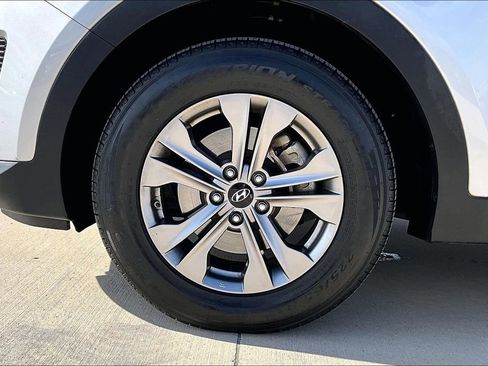 Used 2016 Hyundai Santa Fe Sport image 12