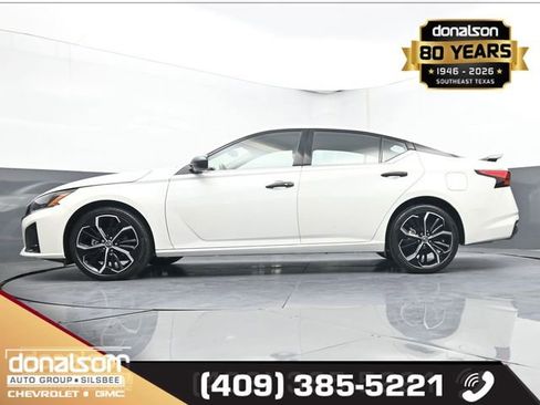 Used 2024 Nissan Altima 2.5 SR AWD/4WD image 15