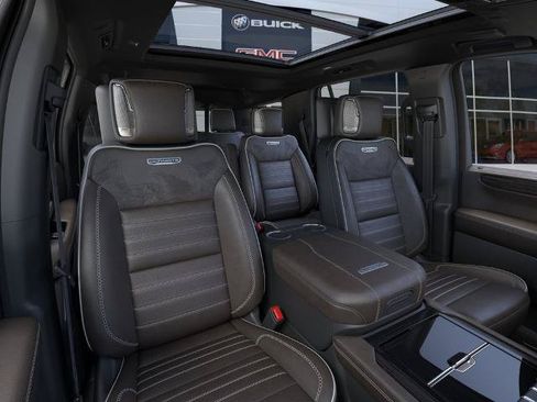 New 2026 GMC Yukon Denali Ultimate AWD/4WD image 16