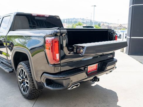 Used 2025 GMC Sierra 1500 AT4 w/ Technology Package AWD/4WD image 36