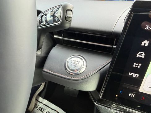 New 2026 Lincoln Nautilus Reserve image 38