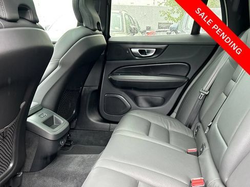Used 2025 Volvo V60 B5 Cross Country Plus AWD/4WD image 46