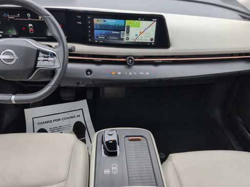 Used 2024 Nissan Ariya FWD image 16