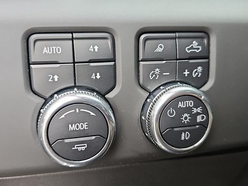 Used 2025 GMC Sierra 1500 AT4 AWD/4WD image 28