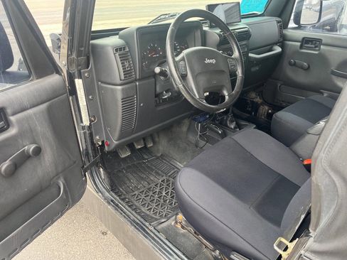 Used 2005 Jeep Wrangler Sport w/ 30" Tire & Wheel Group image 11