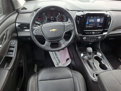 Certified 2021 Chevrolet Traverse LT w/ LPO, Floor Liner Package image 11