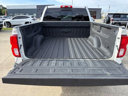 Used 2018 Chevrolet Silverado 1500 High Country AWD/4WD image 22
