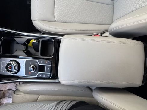 Certified 2023 Kia Sorento SX Prestige image 10