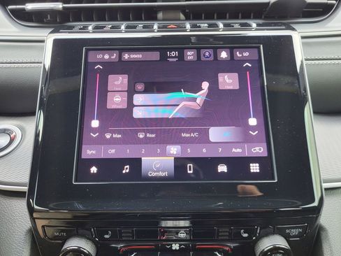 New 2025 Jeep Grand Cherokee Altitude AWD/4WD image 18