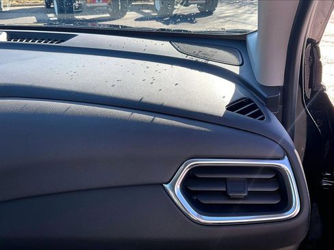 Used 2024 Chevrolet Equinox LT w/ LPO, Floor Liner Package image 17