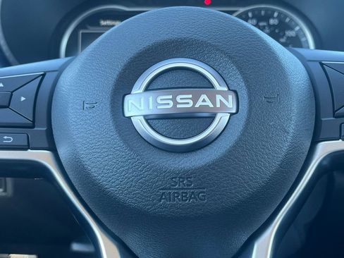 New 2025 Nissan Versa SV image 5
