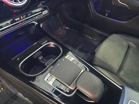 Used 2020 Mercedes-Benz CLA 250 image 26