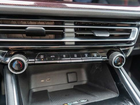 Used 2024 Chevrolet Traverse RS w/ LPO, Floor Liner Package image 32