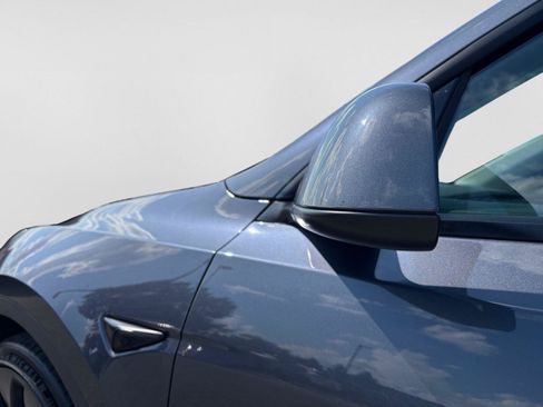 Used 2023 Tesla Model Y Long Range AWD/4WD image 52