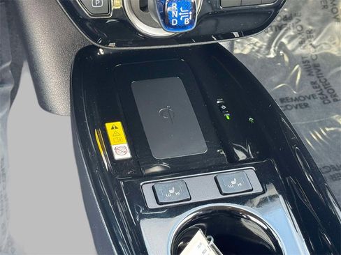 Used 2022 Toyota Prius Prime XLE image 24